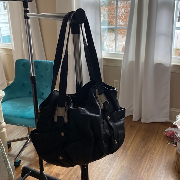 B Makowsky Pebbled Black Leather Silver Tone Hardware Satchel Shoulder Bag Tote - Picture 6 of 7